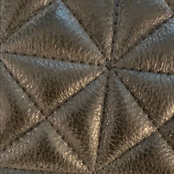 Kate Spade Black Quilted Shoulder Bag with Gold Hardware - Picture 5 of 13